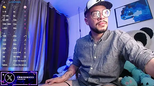 Snapshot of Chriss-ricci chatting on 10/19/25, 03:31 Chriss-ricci online show from 10/19/25, 03:31