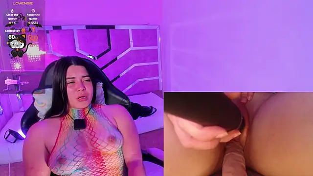 EvaBloom   online show from 04/21/26, 01:42