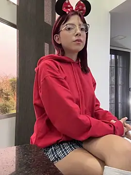 l0lita sweet online show from 10/22/25, 11:09