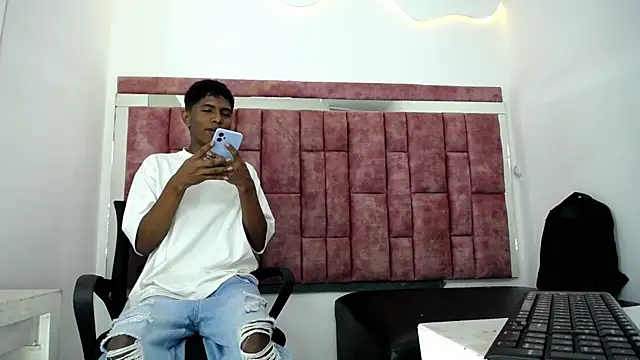 Mick storm online show from 03/08/26, 07:17