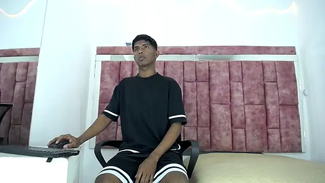 Mick storm online show from 03/05/26, 07:10