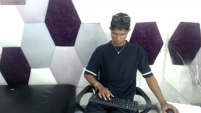 Mick storm online show from 02/06/26, 06:59