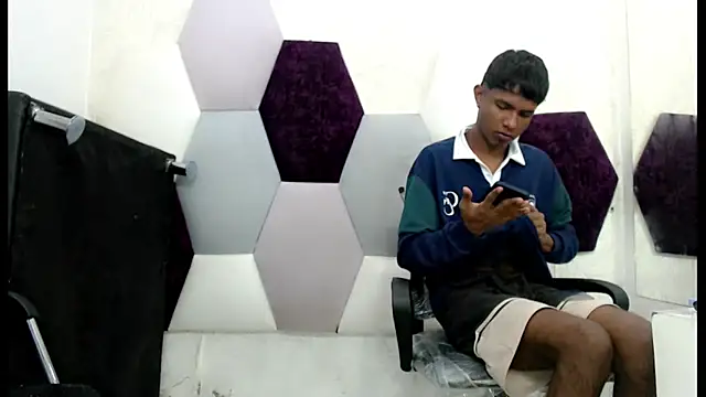 Mick storm online show from 11/26/25, 06:08