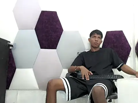 Mick storm online show from 11/23/25, 07:02