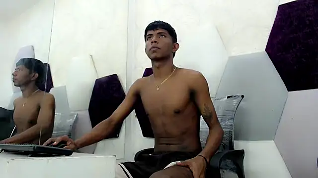 Mick storm online show from 11/11/25, 06:58