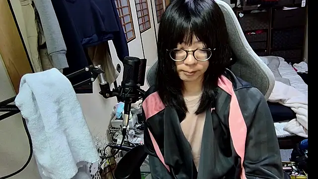 harinyanxxx online show from 02/15/26, 06:51