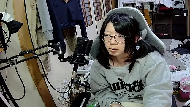 harinyanxxx online show from 02/25/26, 03:45