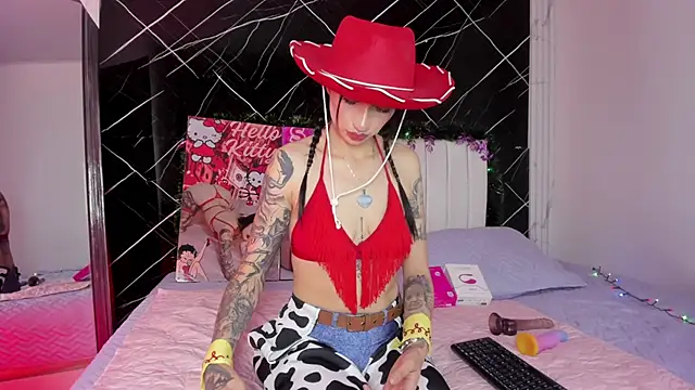 Snapshot of Candy_leilaa3 chatting on 12/05/25, 04:33 Candy leilaa3 online show from 12/05/25, 04:33