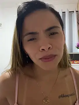 safadinhaquenteW online show from 06/09/26, 04:41