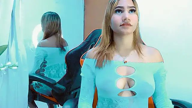 amber love03 online show from 12/19/25, 02:59