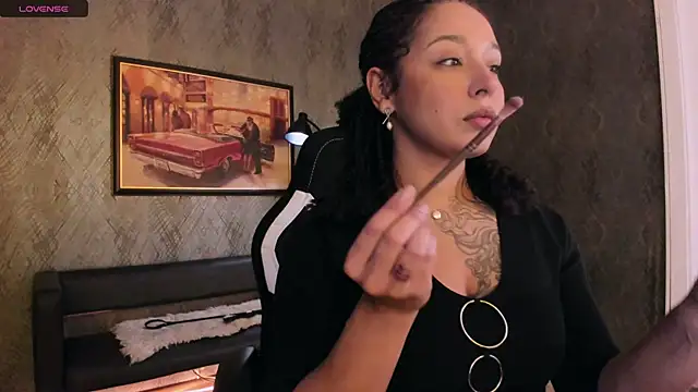 Aisha Goldstein online show from 11/29/25, 12:16