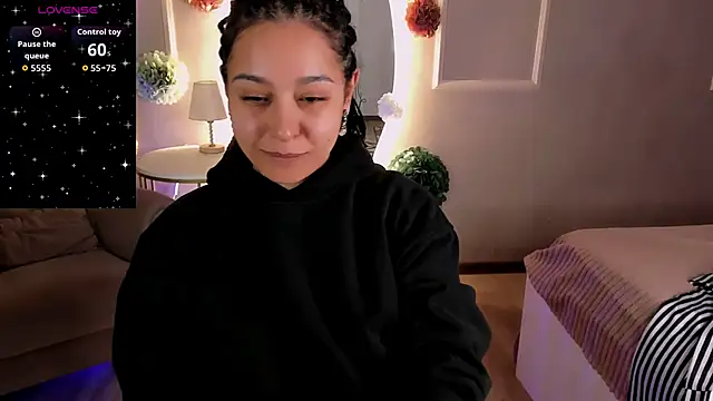 Aisha Goldstein online show from 04/10/26, 05:58