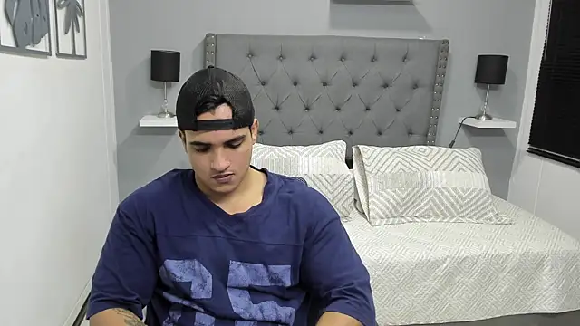 violeta and maxx online show from 12/16/25, 12:37