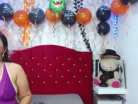  Danna Milf  online show from 10/26/25, 02:01