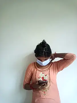 Snapshot of Hina_School chatting on 10/15/25, 04:55 Hina School online show from 10/15/25, 04:55