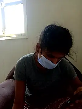 Snapshot of Hina_School chatting on 10/13/25, 04:36 Hina School online show from 10/13/25, 04:36