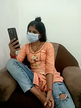 Snapshot of Hina_School chatting on 10/14/25, 04:51 Hina School online show from 10/14/25, 04:51