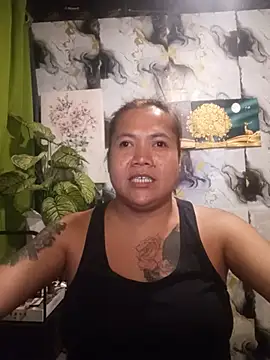 Snapshot of trishacummerts chatting on 06/24/26, 11:53 trishacummerts online show from 06/24/26, 11:53
