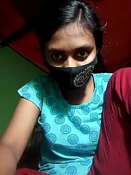 Snapshot of Night_Queen20 chatting on 10/20/25, 09:32 Night Queen20 online show from 10/20/25, 09:32