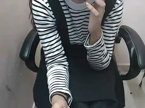 notty heena online show from 12/15/25, 02:50