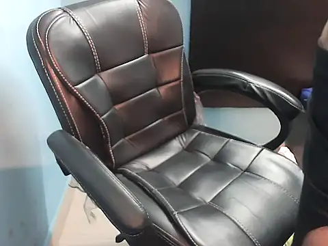 notty heena online show from 12/21/25, 03:19