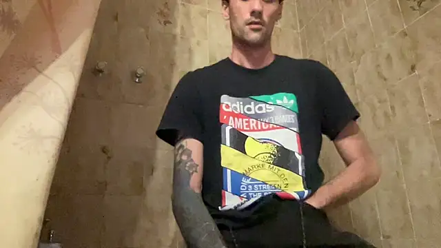 lucky1661 online show from 10/26/25, 01:28