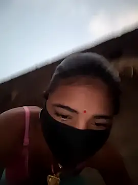 Snapshot of Mehta_seema chatting on 11/25/25, 12:55 Mehta seema online show from 11/25/25, 12:55