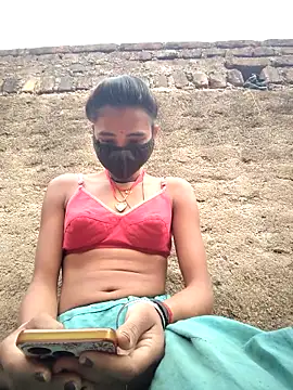 Snapshot of Mehta_seema chatting on 12/14/25, 01:23 Mehta seema online show from 12/14/25, 01:23