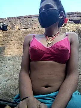 Snapshot of Mehta_seema chatting on 11/21/25, 02:43 Mehta seema online show from 11/21/25, 02:43