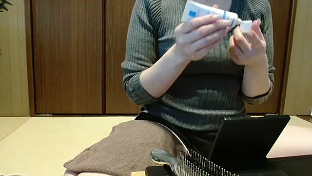  Ema ch online show from 04/03/26, 01:56