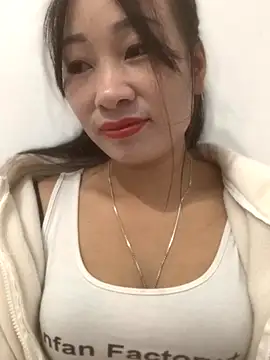 Snapshot of Linh_sexyy chatting on 11/16/25, 09:19 Linh sexyy online show from 11/16/25, 09:19