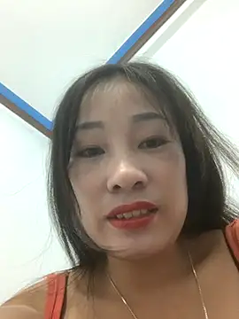 Snapshot of Linh_sexyy chatting on 10/26/25, 12:38 Linh sexyy online show from 10/26/25, 12:38