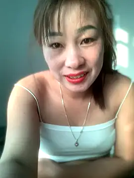 Snapshot of Linh_sexyy chatting on 12/02/25, 09:11 Linh sexyy online show from 12/02/25, 09:11