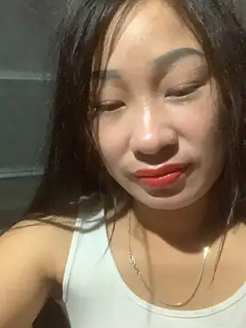 Snapshot of Linh_sexyy chatting on 10/22/25, 05:45 Linh sexyy online show from 10/22/25, 05:45