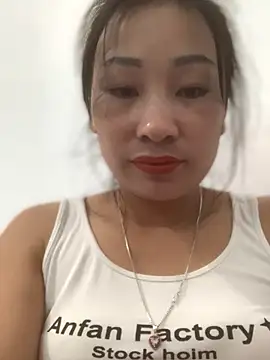 Snapshot of Linh_sexyy chatting on 11/03/25, 05:01 Linh sexyy online show from 11/03/25, 05:01