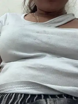 Linh sexyy online show from 04/22/26, 02:13