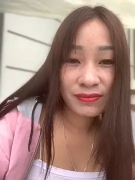 Snapshot of Linh_sexyy chatting on 11/22/25, 06:01 Linh sexyy online show from 11/22/25, 06:01