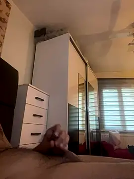 Snapshot of kaan-38 chatting on 11/14/25, 05:44 kaan-38 online show from 11/14/25, 05:44