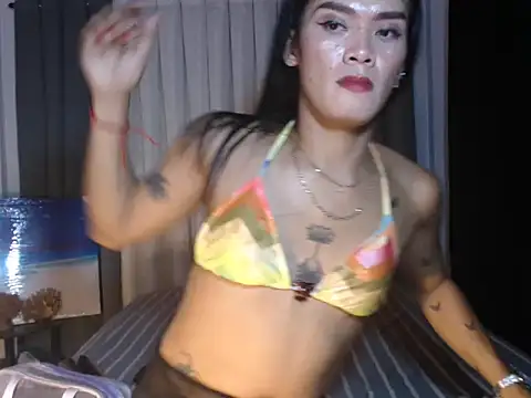 kettie  online show from 11/16/25, 11:15