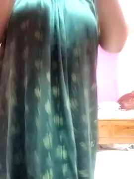 Snapshot of ITZ_YUVIKA chatting on 11/21/25, 11:20 ITZ YUVIKA online show from 11/21/25, 11:20