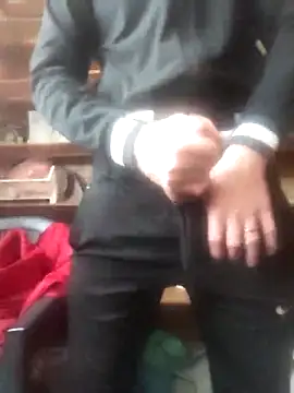 szabi1995 online show from 12/04/25, 10:47