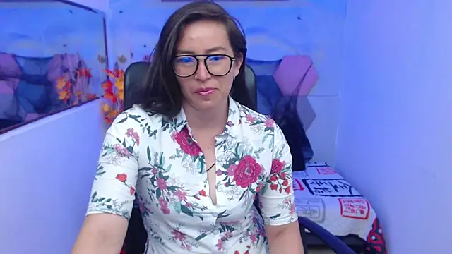 Lui Fer01 online show from 10/29/25, 11:31