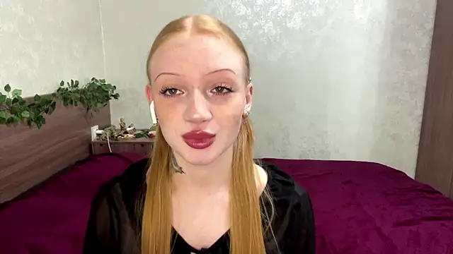 Iamlylu online show from 11/23/25, 05:50