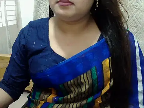 Snapshot of SexyRani2000 chatting on 07/05/26, 11:44 SexyRani2000 online show from 07/05/26, 11:44