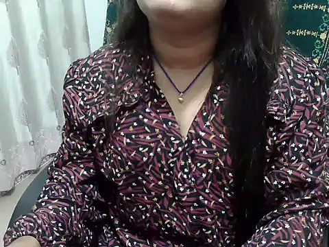 SexyRani2000 online show from 04/28/26, 05:06