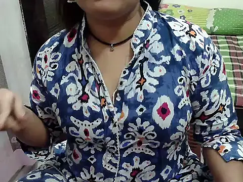 SexyRani2000 online show from 11/11/25, 03:51