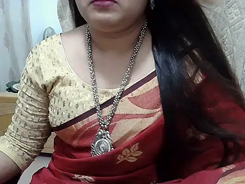 Snapshot of SexyRani2000 chatting on 06/28/26, 04:24 SexyRani2000 online show from 06/28/26, 04:24