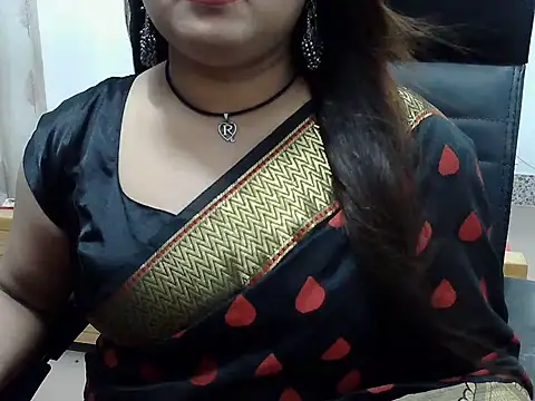 Snapshot of SexyRani2000 chatting on 08/01/26, 02:15 SexyRani2000 online show from 08/01/26, 02:15