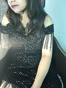 Model Show01 online show from 11/26/25, 03:01