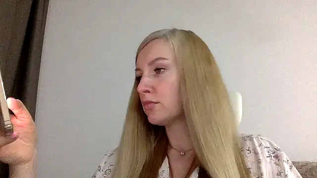 Snapshot of Neralith chatting on 06/28/26, 04:57 Neralith online show from 06/28/26, 04:57